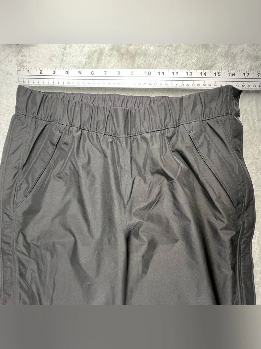 Athleta RainOut Traverse Pant Large Tall Black Zip Leg RAIN PANTS Running Hike